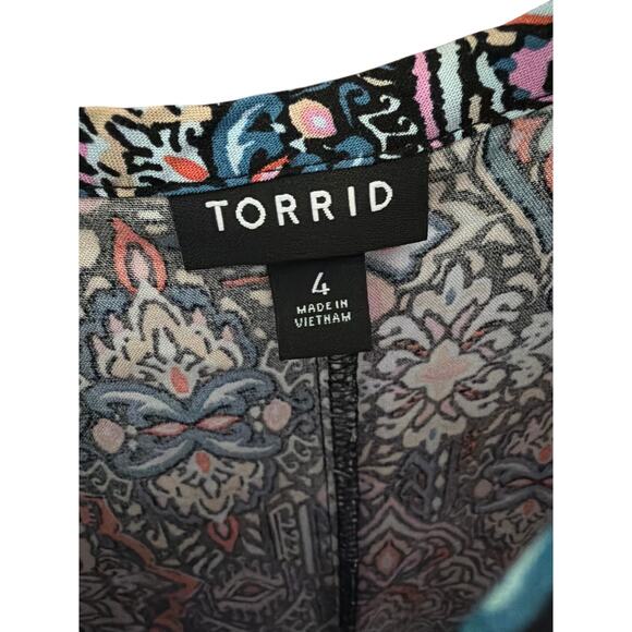 Torrid Women's Plus Size Medallion Black Tiered Trapeze Maxi Dress Size 4 4X - Picture 4 of 6